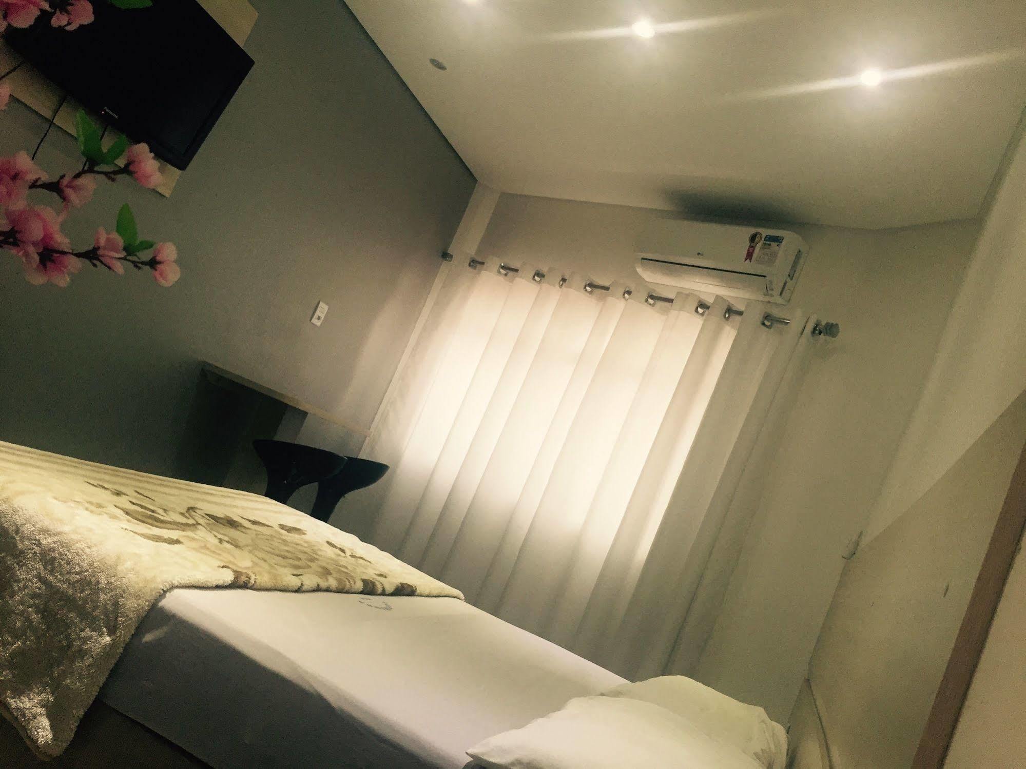 Hotel Tupinamba Гуарульос Екстериор снимка